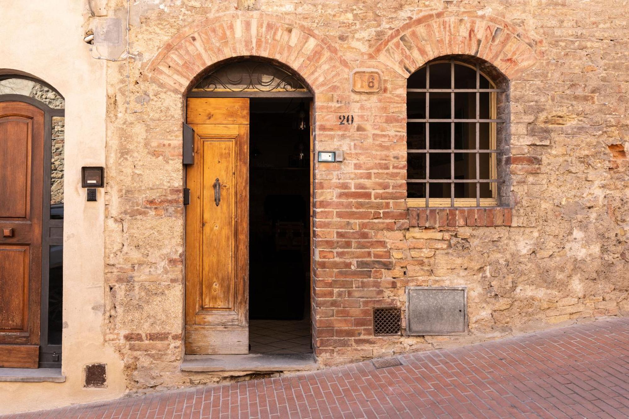 La Nicchia San Gimignano Exterior photo
